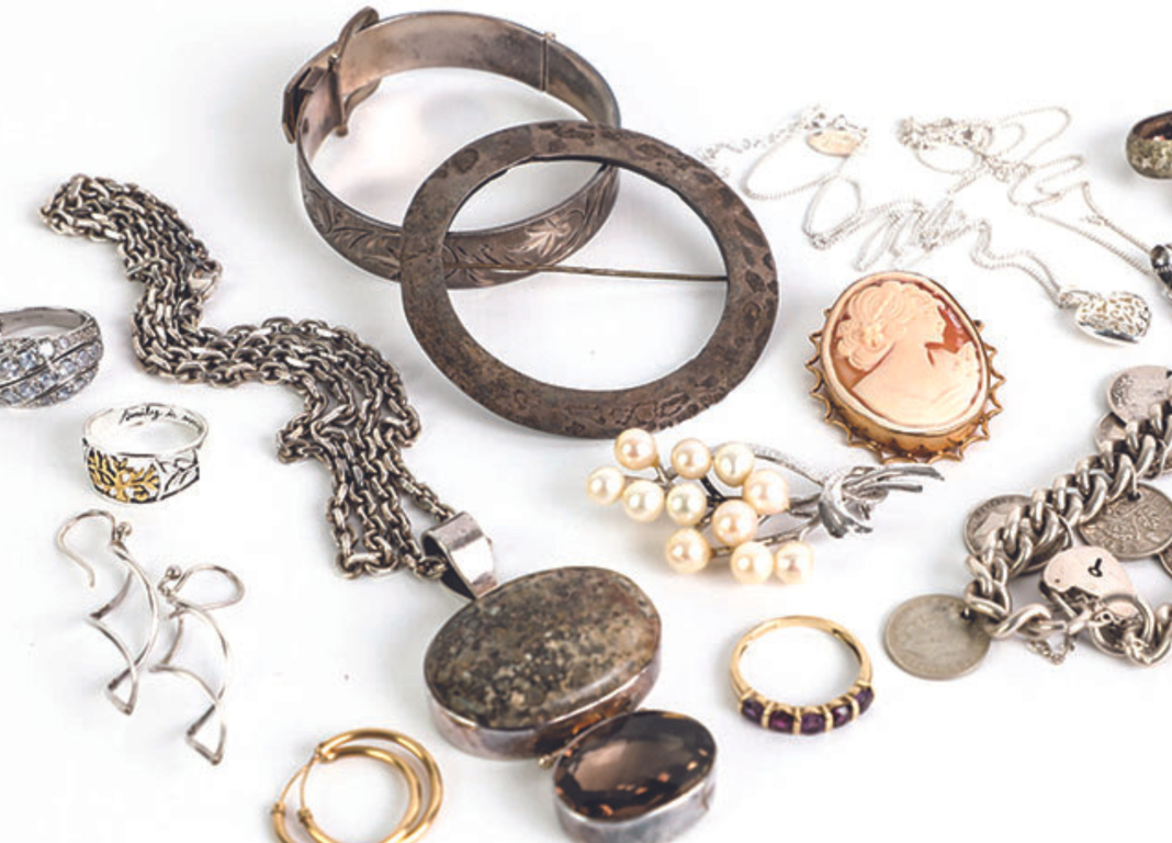 antique and vintage jewellery